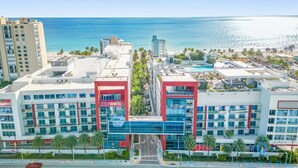 Unclassified image, 4 of 60, button - Rooftop Pool + Hot Tub|Hollywood Beach|Near Beach (Hollywood)