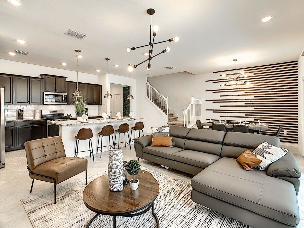 Unique Thematic 5BR W/Private Pool & Console