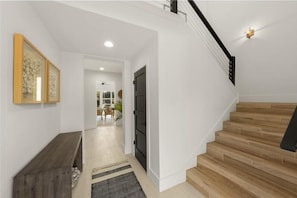 House, 4 Bedrooms | Interior