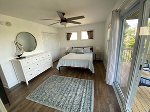 5 bedrooms, iron/ironing board, travel crib, free WiFi - Waterfront: Dock Access, Walk to Beach, Pier & Shops, 5BR, Sunset view / 10% off (Surf City)