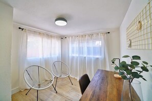 Interior - @ Marbella Lane - Vibrant 4BR RWC | Ldry + P (Redwood City)