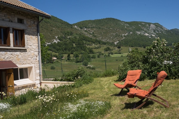 Property grounds - Gîte Les Espelines Pour 15 Personnes à Vassieux en Vercors (Vassieux-en-Vercors)