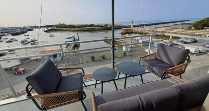 Saint Gilles Croix de Vie facing the sea (l'Adon).