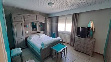 1 chambre, fer et planche Ă repasser, Wi-Fi gratuit