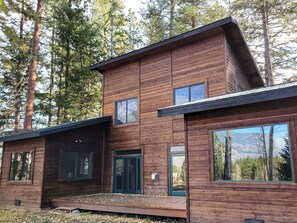 Exterior - Grey Moose: Mountain Views & Nearby Trails (Winthrop)