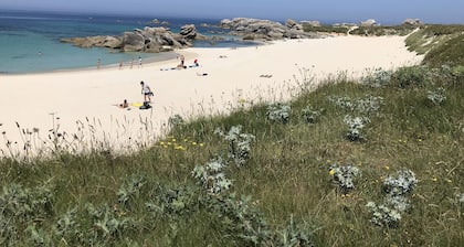 Breton stone Gite 800mt from the sea
