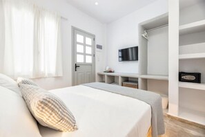 1 多间卧室、客房内保险箱、免费 WiFi、床单