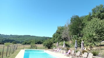 Piscine extérieure, piscine chauffée