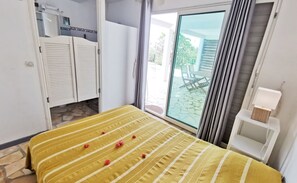 5 chambres, fer et planche à repasser, Wi-Fi gratuit, draps fournis