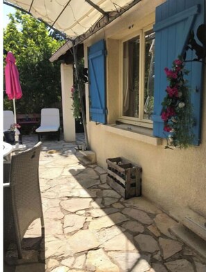 Terrace/patio - Lilliputienne - Two Bedroom Resort, Sleeps 5 (Vacquières)