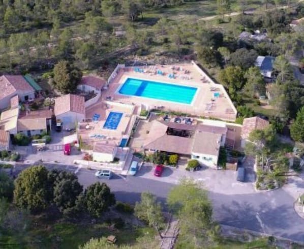 Exterior - Lilliputienne - Two Bedroom Resort, Sleeps 5 (Vacquières)