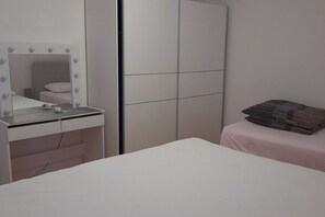 1 bedroom, Internet, bed sheets - A3+1 - One Bedroom Apartment, Sleeps 4 (Porec)