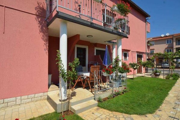 Exterior - A4+2 - Two Bedroom Apartment, Sleeps 6 (Varvari)