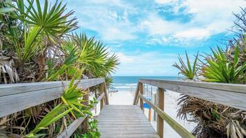 Beach nearby, beach towels