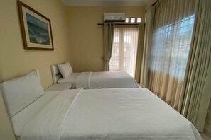 Room - Omah Inap D24 Syariah Near Universitas Aisyiah Yog (Sleman)