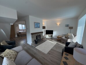 TV, fireplace, table tennis