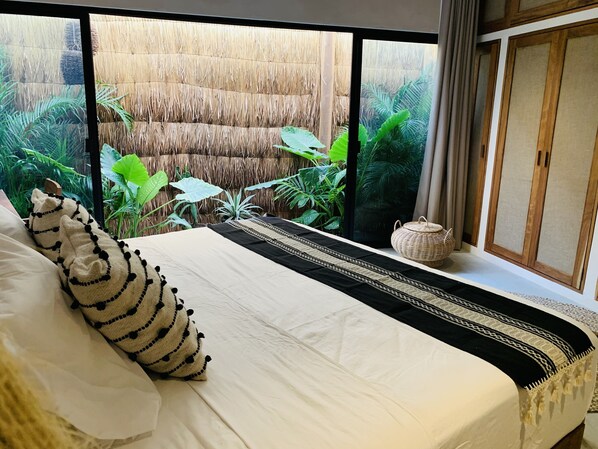 1 bedroom, in-room safe, free WiFi, bed sheets