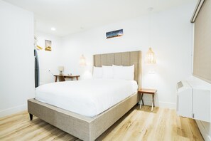 1 dormitori, escriptori, planxa i posts de planxar i wifi gratuïta 