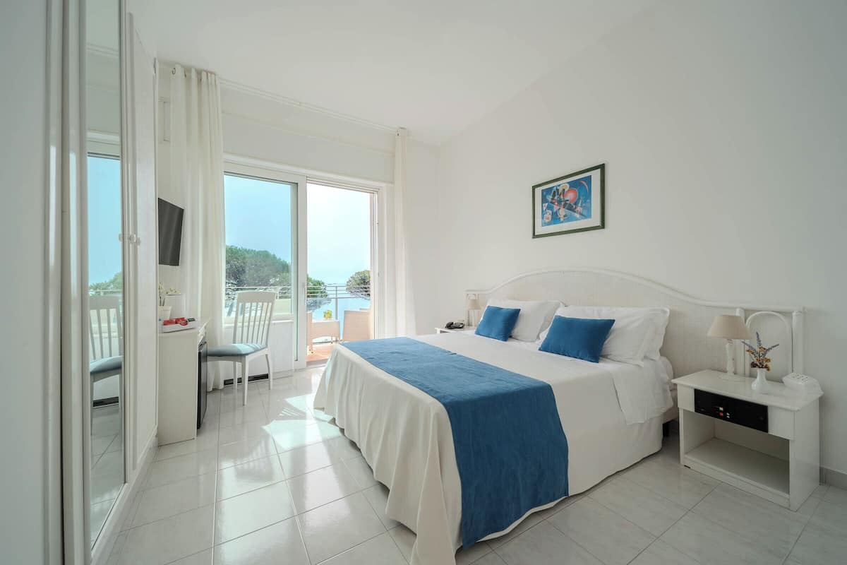 Superior Double or Twin Room, Balcony, Sea View | 1 bedroom, minibar, in-room safe, free WiFi