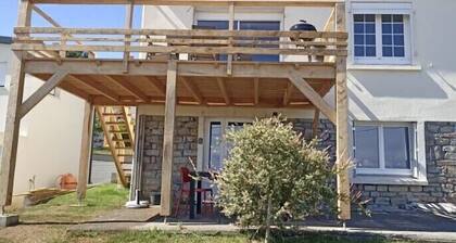 Joli Appartement en rez de Jardin Entre Crozon et Morgat