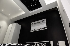 1 chambre, coffres-forts dans les chambres, bureau