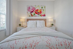 3 chambres, fer et planche à repasser, lit parapluie, Wi-Fi gratuit