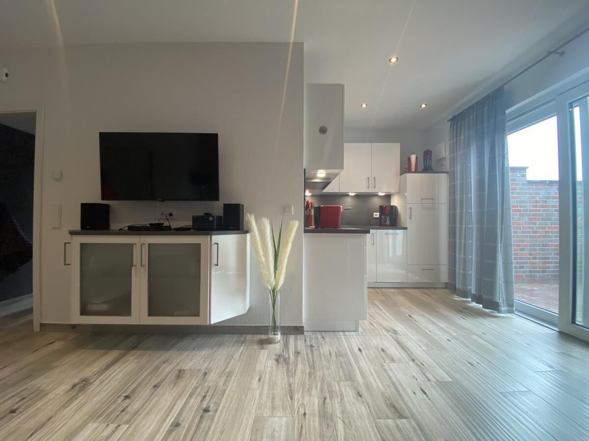 Een magnetron, een vaatwasser, een koffiezetapparaat/waterkoker