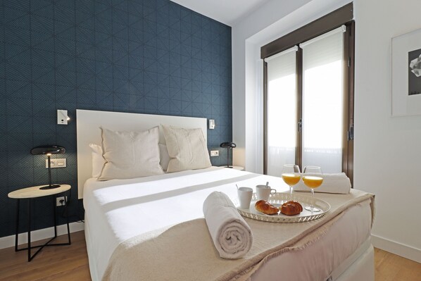 1 bedroom, in-room safe, iron/ironing board, free WiFi