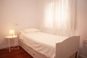 3 bedrooms, WiFi, bed sheets - Casa Centro Torrevieja San Policarpo (Torrevieja)