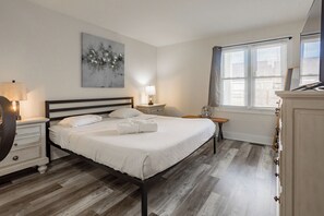 3 sovrum, strykjärn/strykbräda, gratis wi-fi och sängkläder