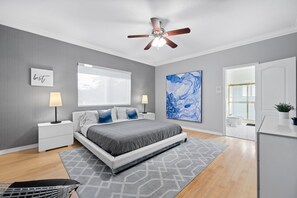 4 camere, una scrivania, ferro/asse da stiro, Wi-Fi gratuito