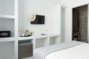 1 bedroom, free WiFi, bed sheets - Room 5 @ Pelican Paros in the Old Town! (Paros)