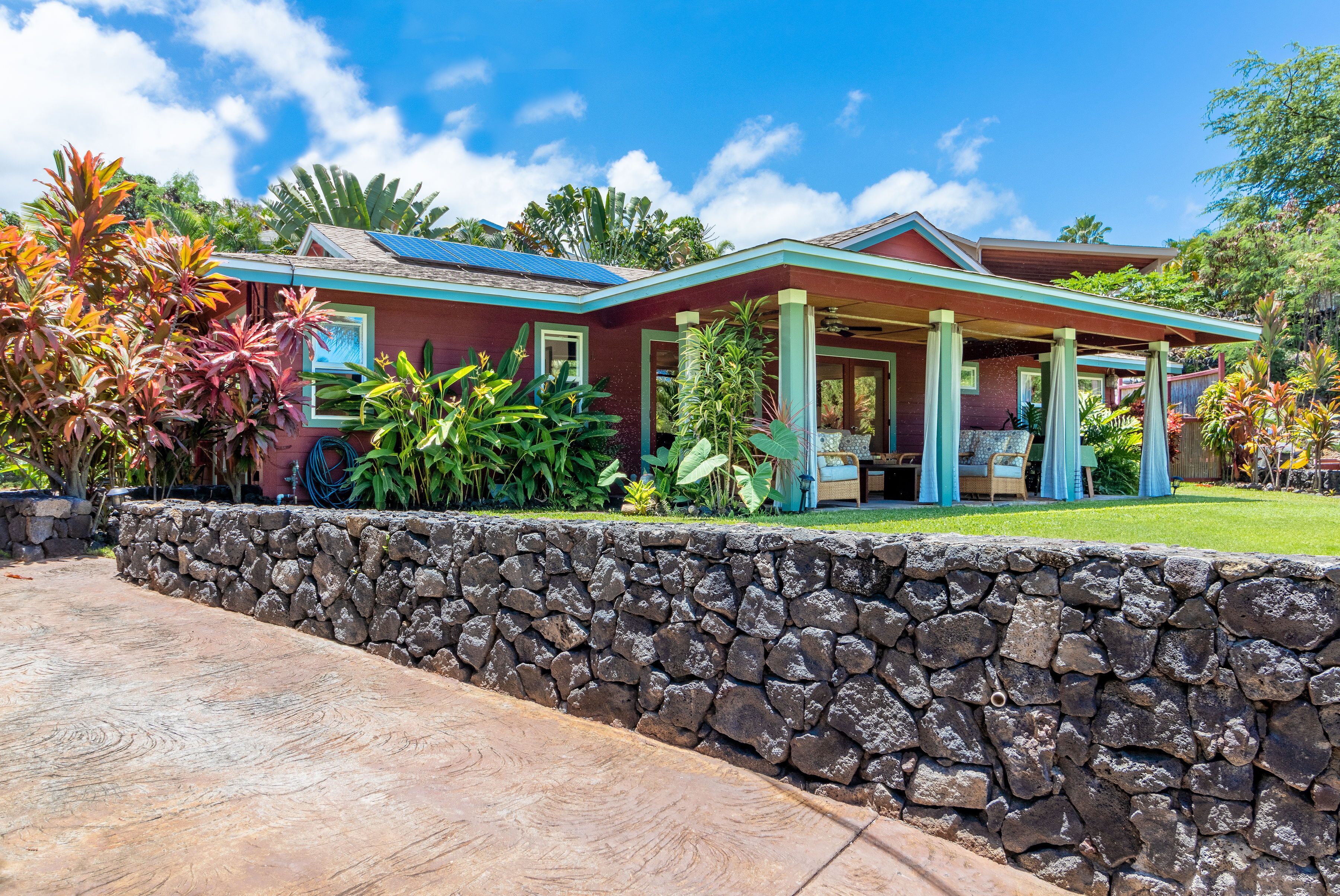 La'aloa: 4  BR, 2  BA House in Kailua-Kona, Sleeps 8