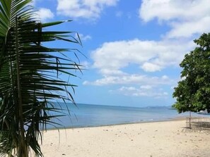 On the beach, black sand - La Frezza Beach House (Bayawan City)
