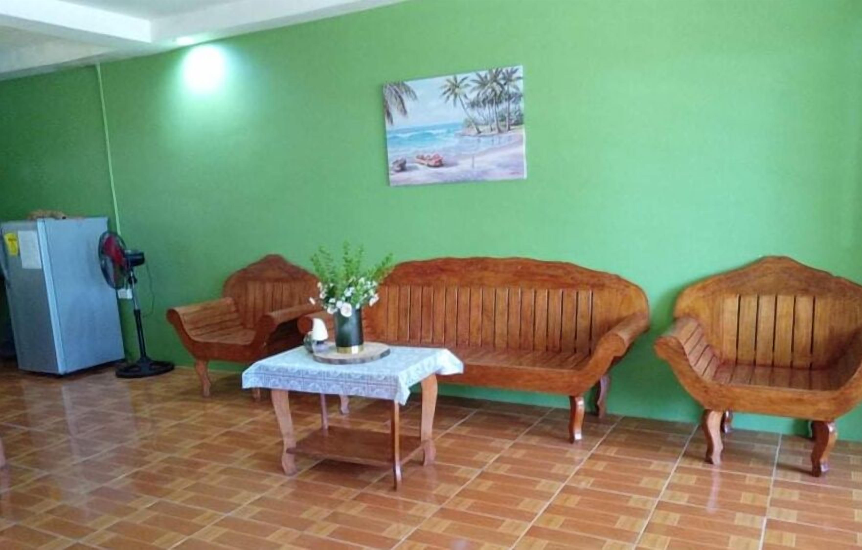 Deluxe Villa | Living area