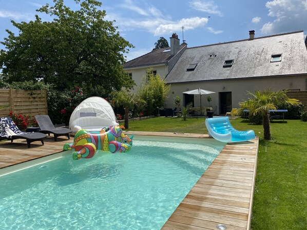 Ulkouima-allas, lämmitetty uima-allas