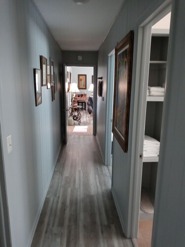 Cozy Hideaway in Town