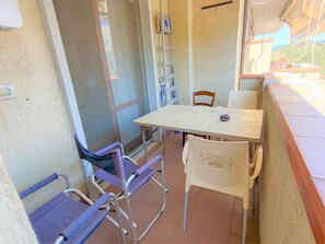 Outdoor dining - 2 Bedroom Apartment in Viareggio (Viareggio)