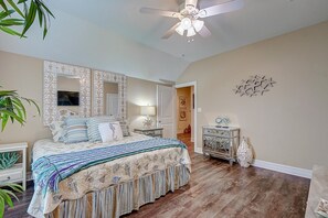 4 bedrooms, Internet, bed sheets