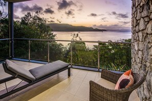 Property grounds - Experience the ultimate oceanfront holiday at Villa 5 The Edge  Hamilton Island (Hamilton Island)