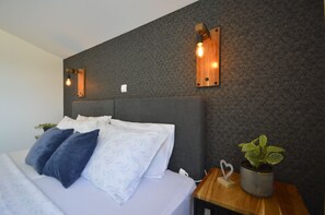 2 habitaciones, tabla de planchar con plancha y wifi gratis 