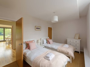 Cottage, Meerdere bedden | 5 slaapkamers, een strijkplank/strijkijzer, gratis wifi, beddengoed