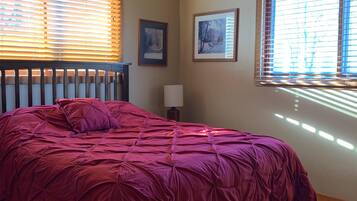 3 bedrooms, free WiFi, bed sheets