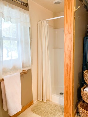 Towels - West Bay Bungalow - Across from beautiful views of the bay (Grand Marais)