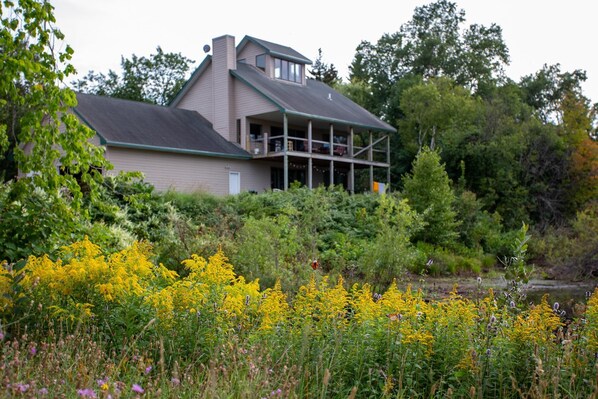 Exterior - French Quarters - Shared duplex, Lake Superior Front Property (Grand Marais)