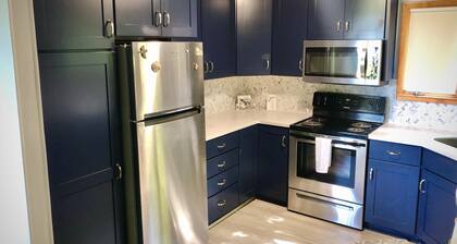 Brooks Retreat - Superior Beach Front Property