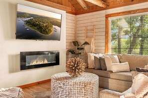Smart TV, fireplace - Resort Cabin w/ Firepit, Spacious Deck & Outdoor TV - 2 Miles to SDC (Branson)