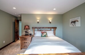 8 bedrooms, iron/ironing board, free WiFi, bed sheets