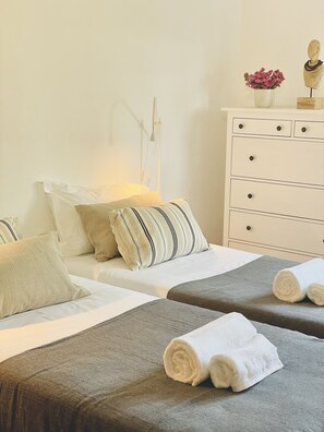 3 Schlafzimmer, Bügeleisen/Bügelbrett, WLAN, Bettwäsche