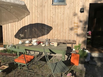屋外ダイニングエリア